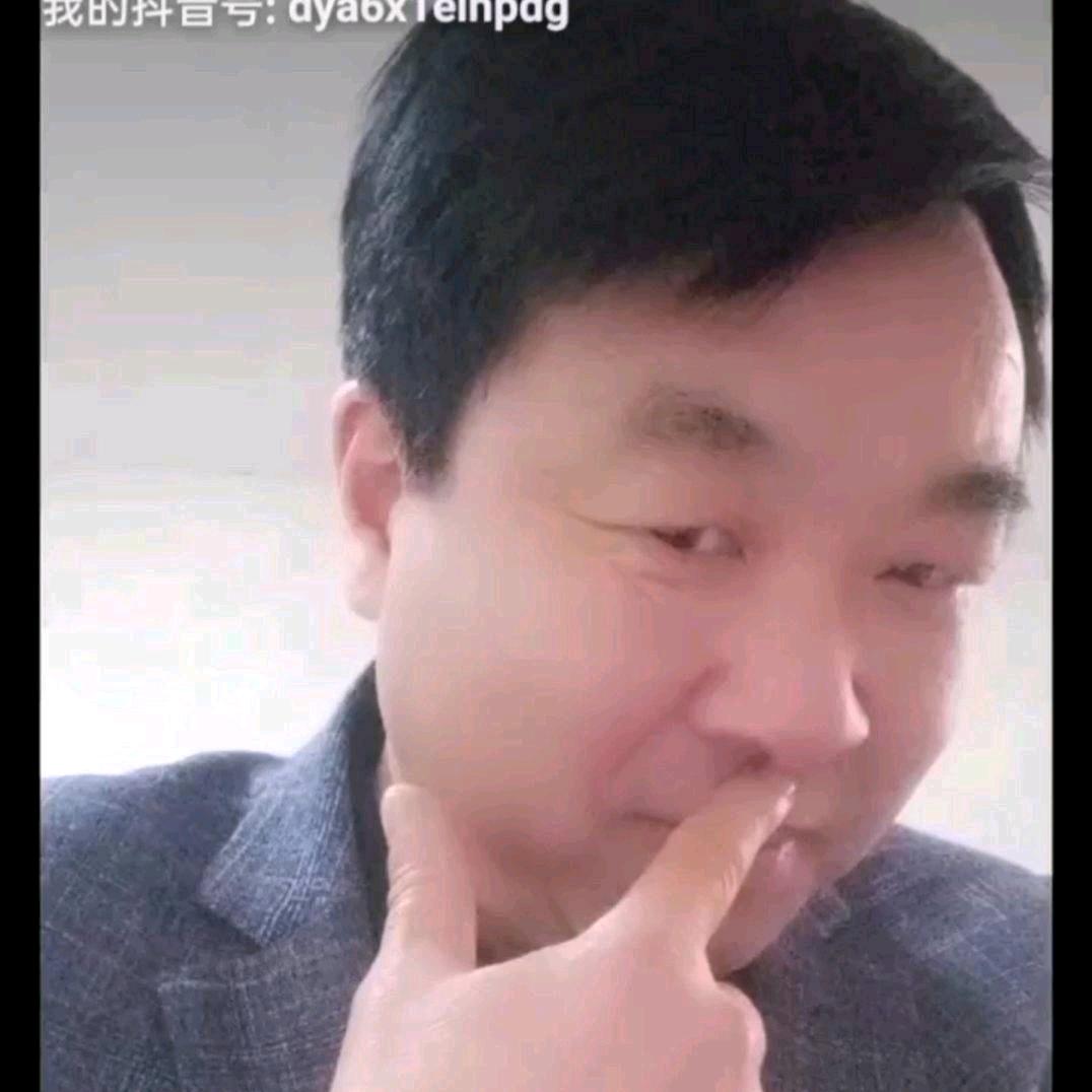 诗人头像