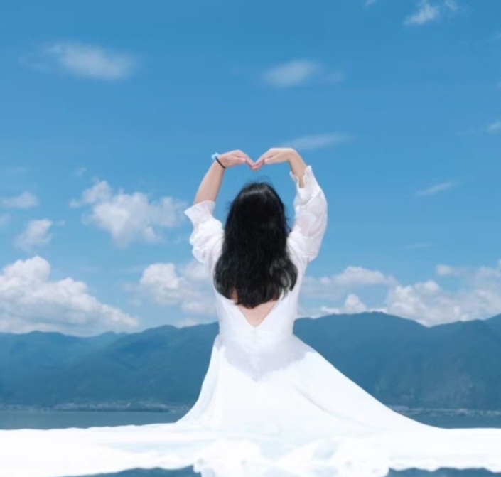诗人头像