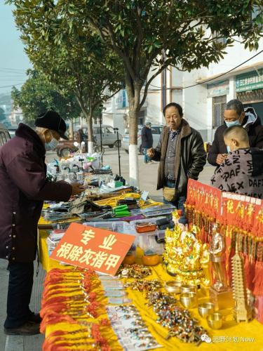 [转载]我去了12个县城，寻找在快手上写诗的人 